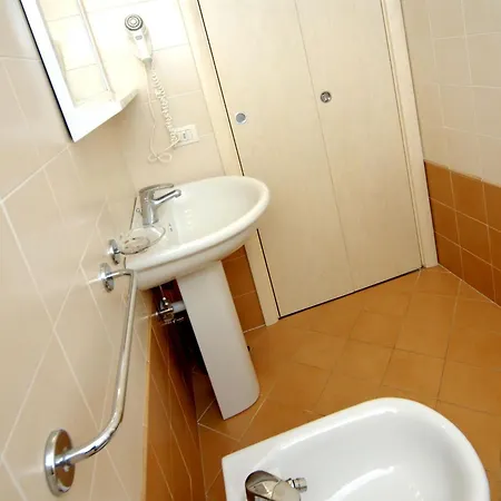 Peaceful Flat With Terrace And Wi-fi - Beahost