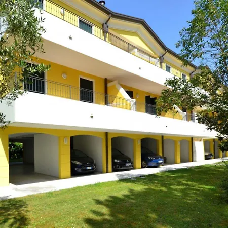 Peaceful Flat With Terrace And Wifi Apartmán