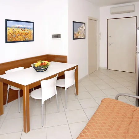 Peaceful Flat With Terrace And Wifi