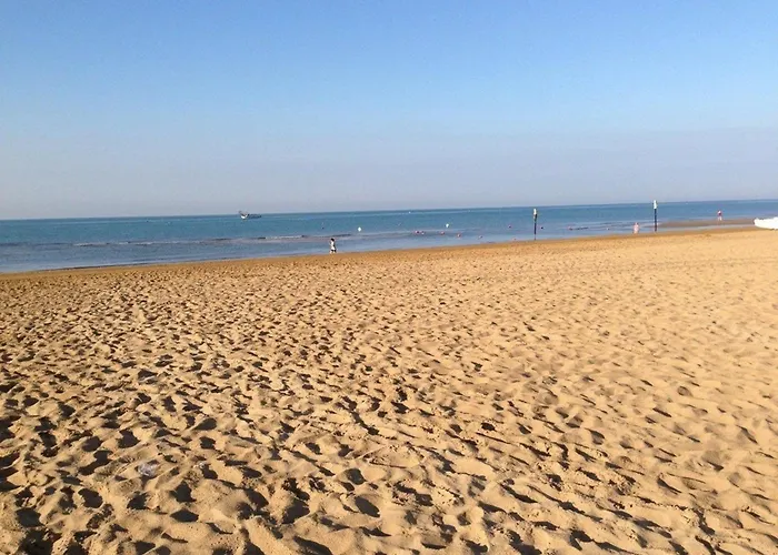 Lejlighed Peaceful Flat With Terrace And Wifi